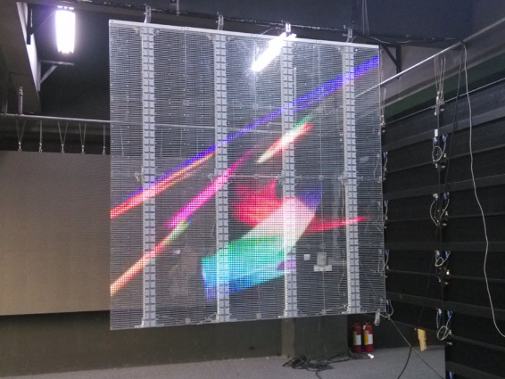 LED玻璃透明顯示屏在餐廳設(shè)計